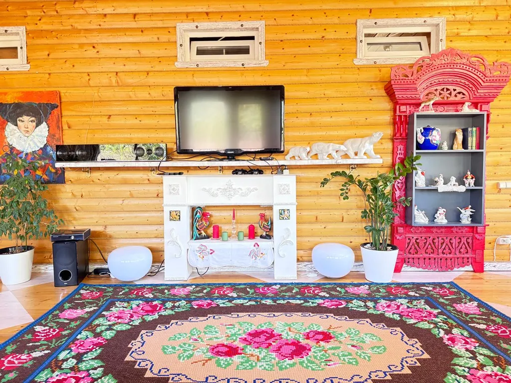 Просторный дом с банькой и видом на храм