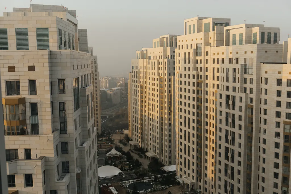 Уютная трешка с красивым видом на горы