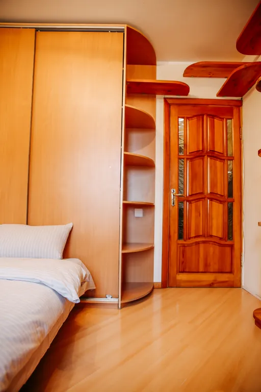 Двухкомнатная квартира рядом с жд станцией