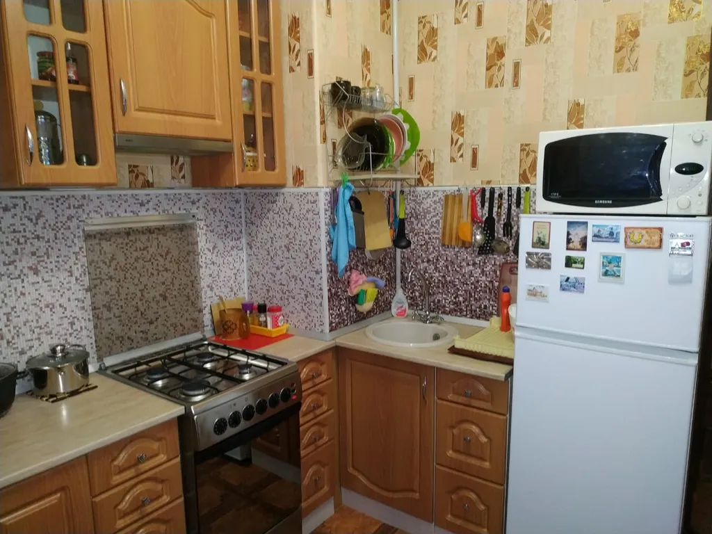 Двушка-сталинка возле морвокзала Североморска