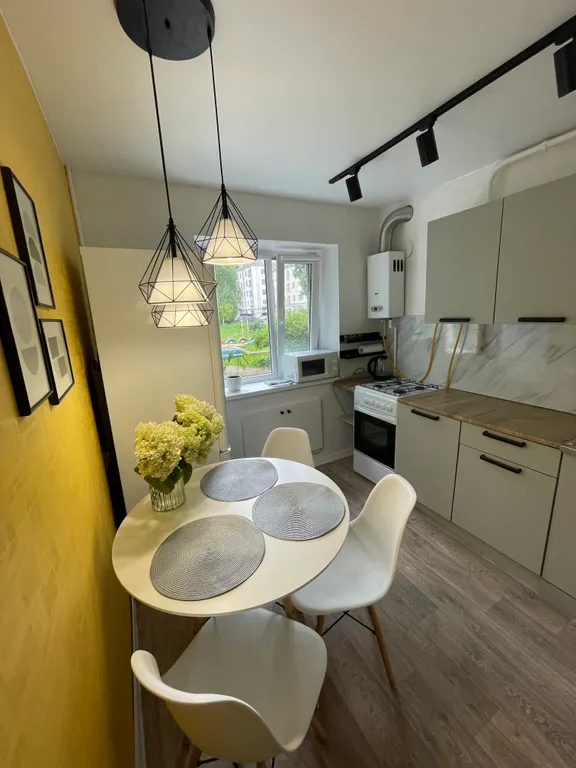 Квартира Однокомнатная квартира в центре города, рядом с вокзалом — Великий Новгород