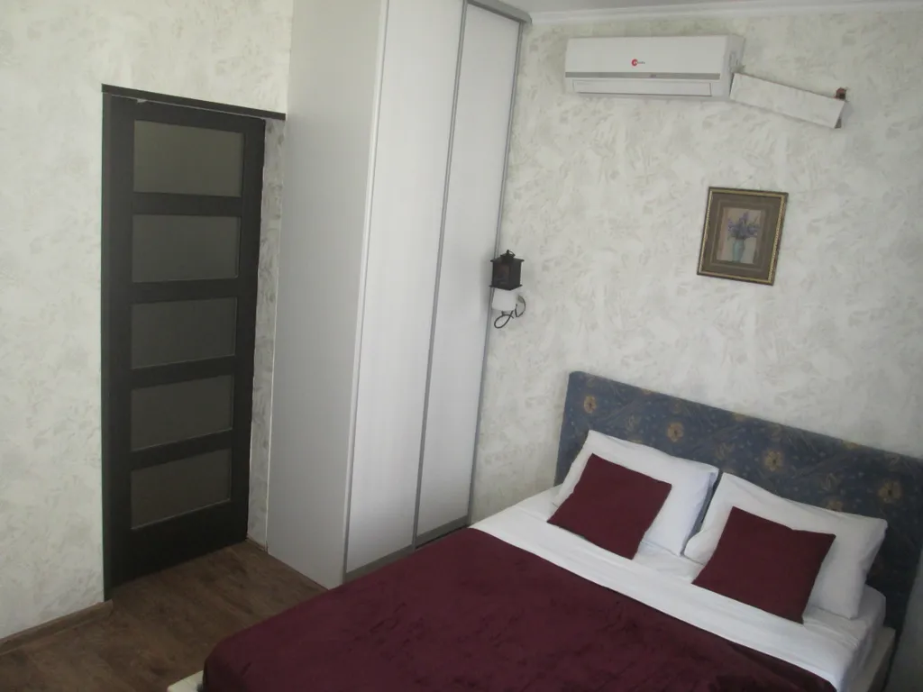 Уютная, чистая квартира возле парка и стадиона Галицкого