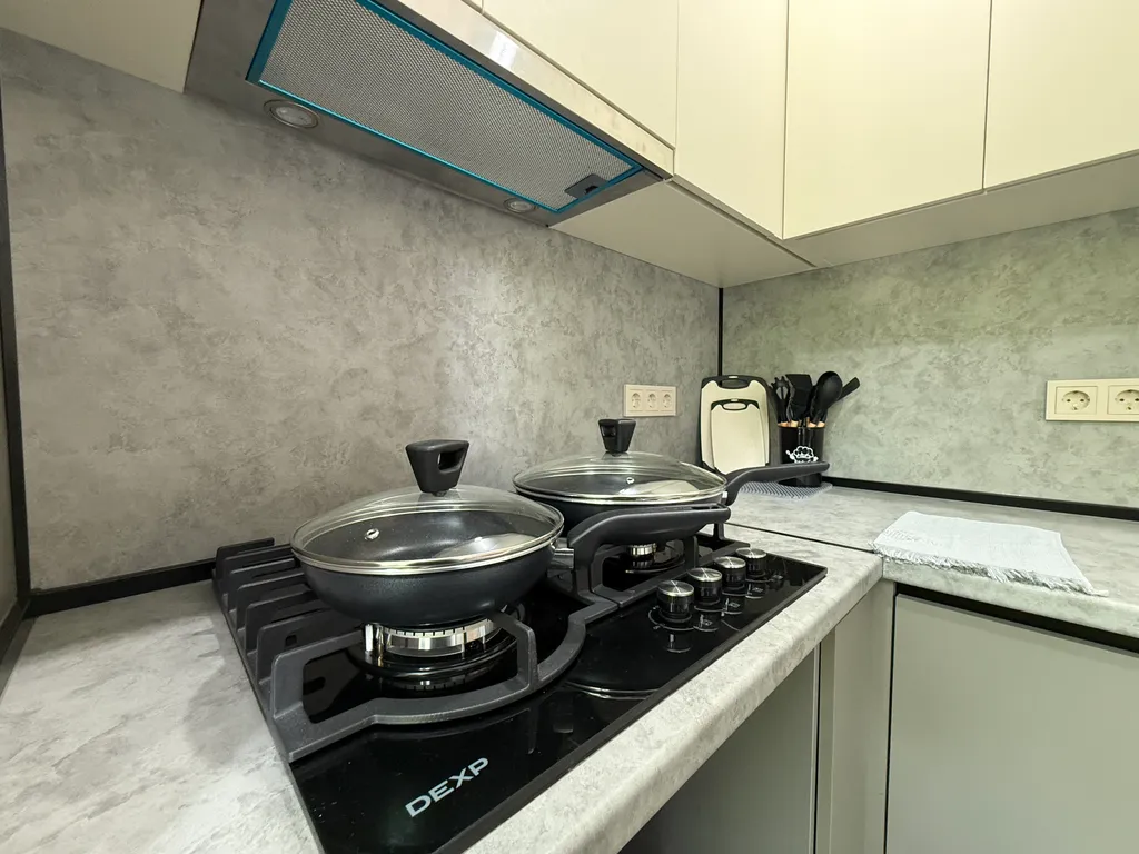 Новая евротрешка толтый мыс 5-7 мин до моря