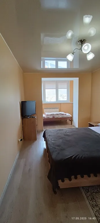 Квартира с видом на набережную и горы