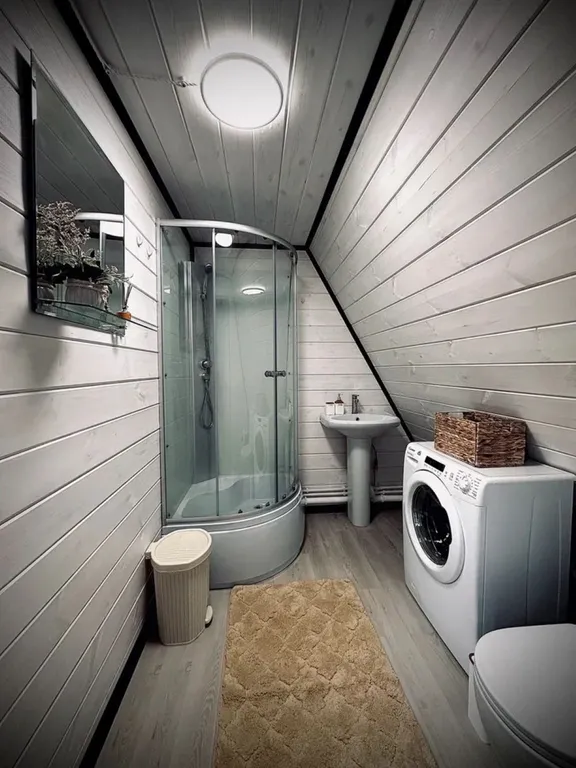 Домик в самом сердце природы