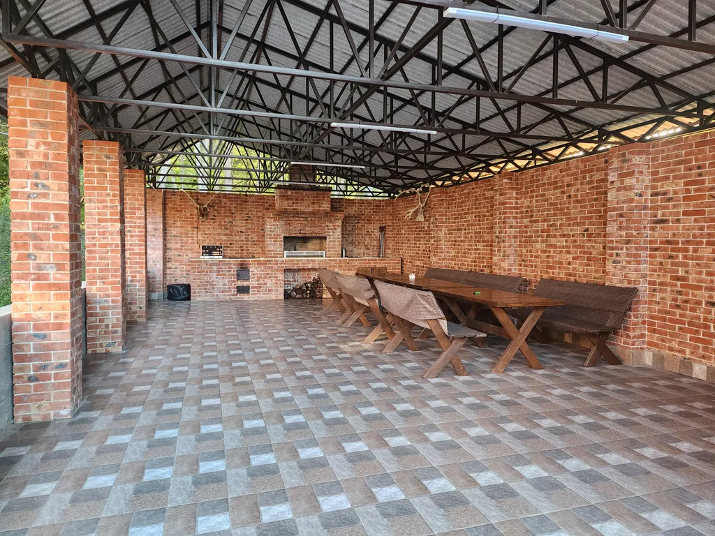 Уютный дом для большой компании