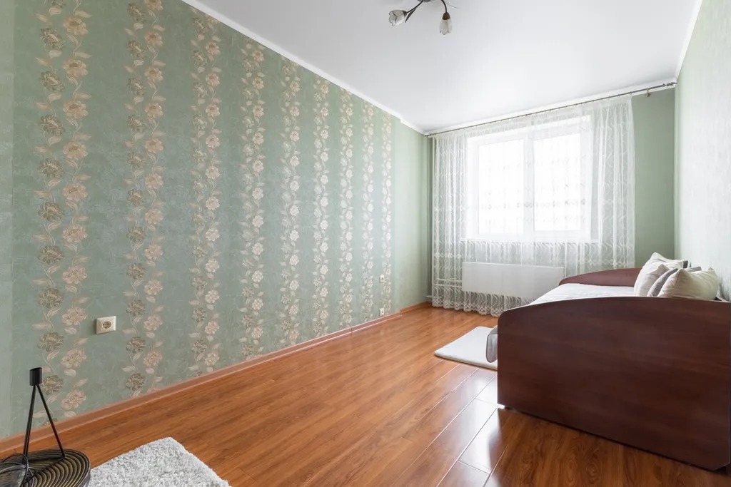 Квартира 4-комнатная Квартира — Казань