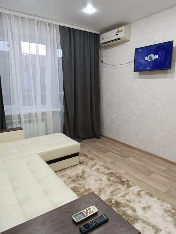 Квартира Квартира Уютная 1-комнатная квaртиpа вблизи городского озера — Горячий Ключ