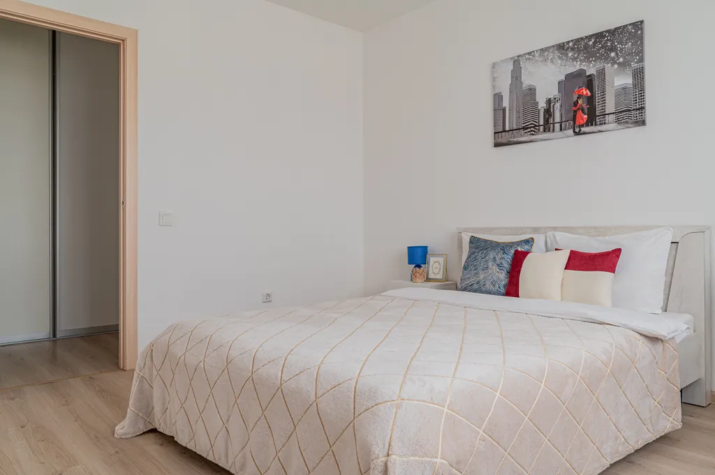 Квартира Квартира на Рассветной — Екатеринбург