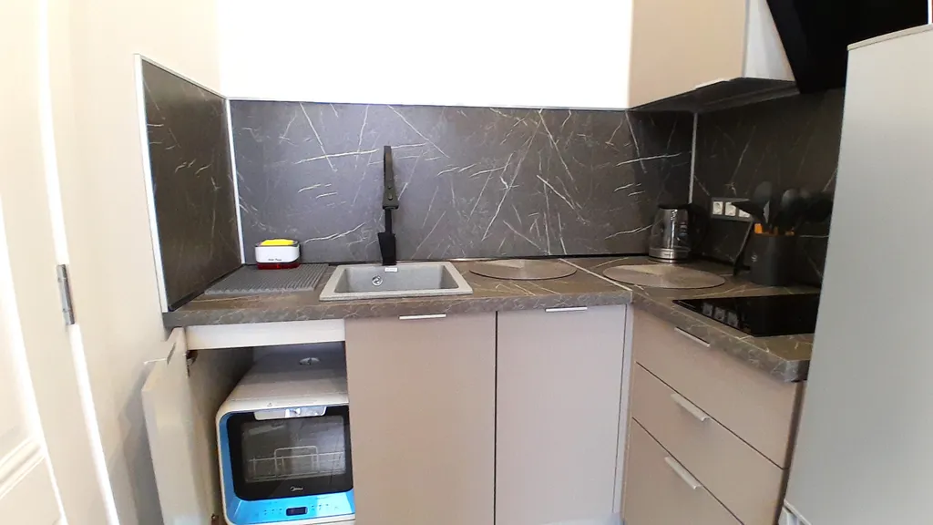 Квартира Квартира Студия со свежим ремонтом с видом на море в Учкуевке — Севастополь