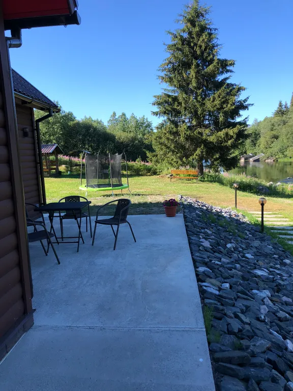 Коттедж на берегу реки