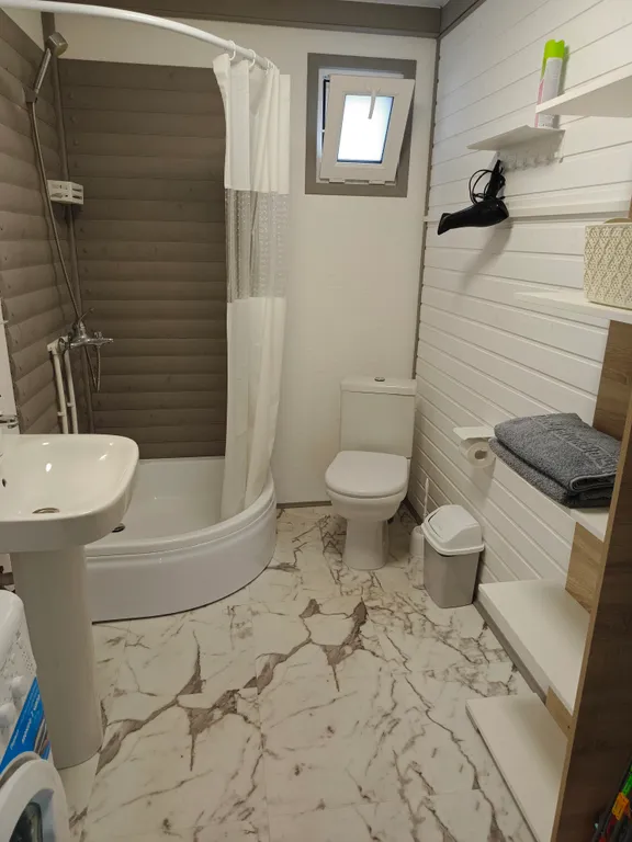 Домик с видом на море