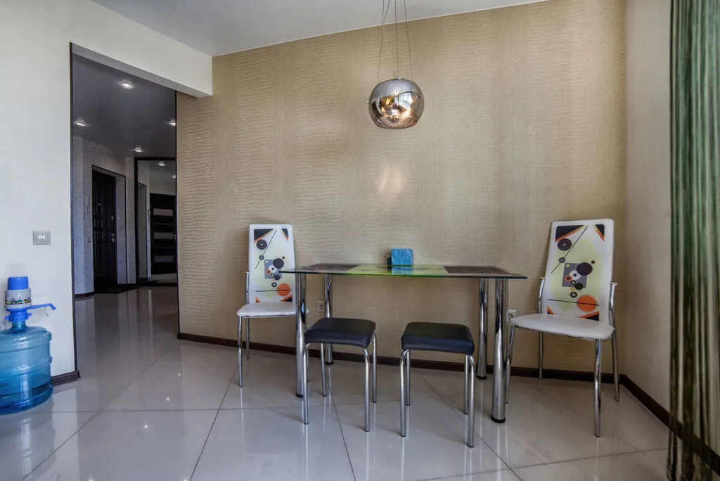 Шикарная квартира с видом на город и парковкой