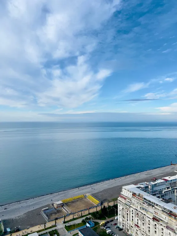 Alliance Palace, вид на старый город, море и горы