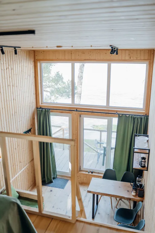 Дом с видовой террасой на берегу Катуни