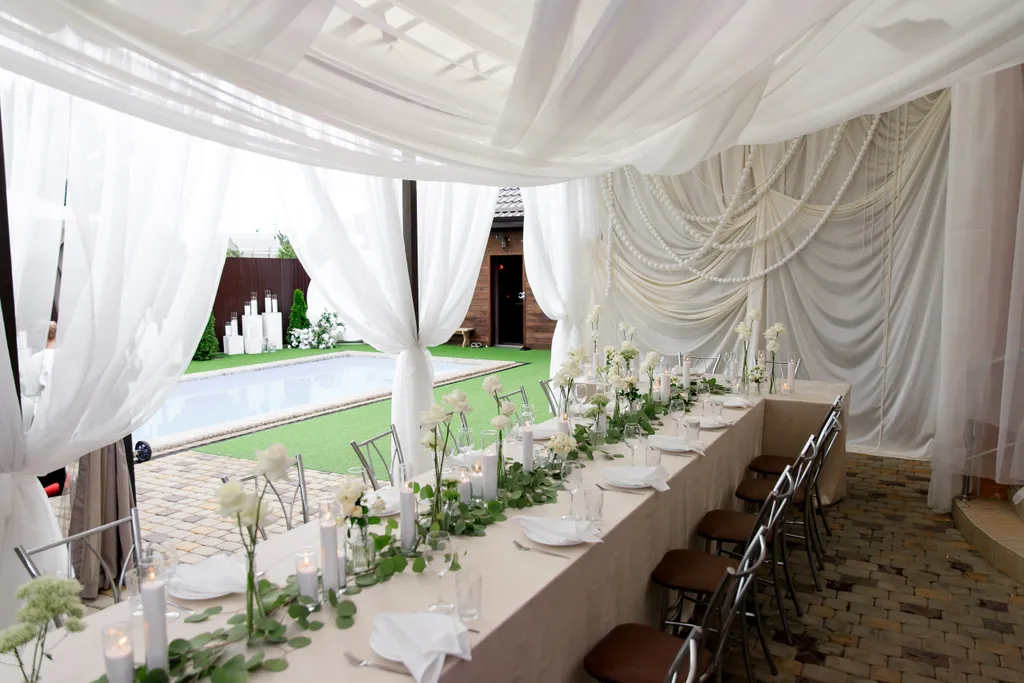 Коттедж с баней и теплым бассейном