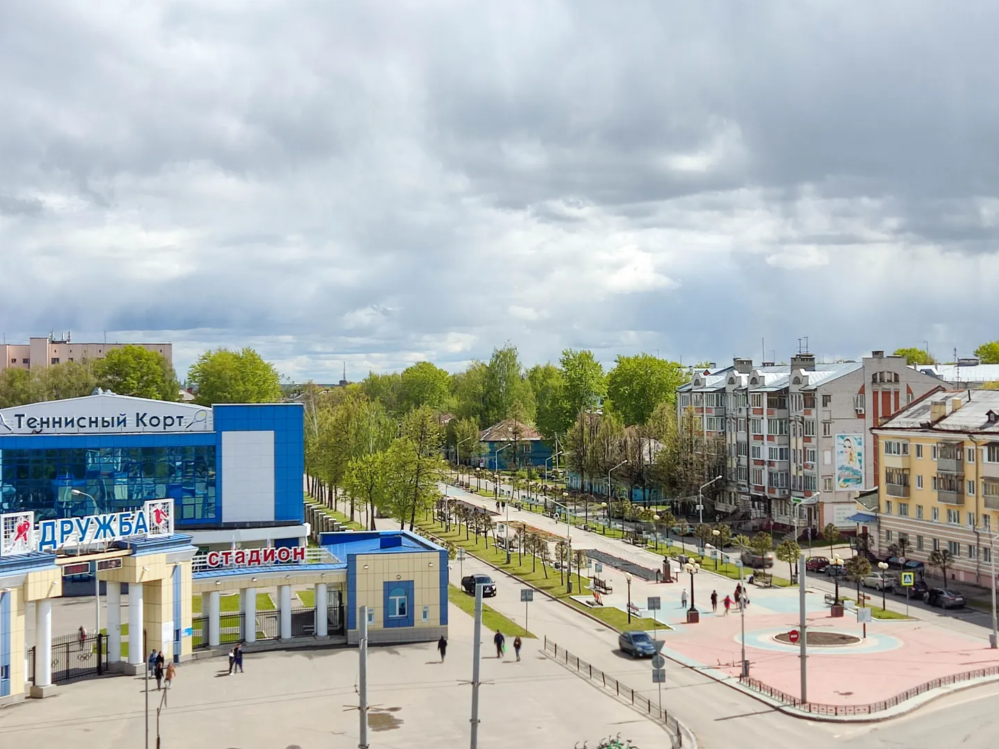 Вид с балкона на бульвар Победы - начало главной пешеходной улицы Йошкар-Олы