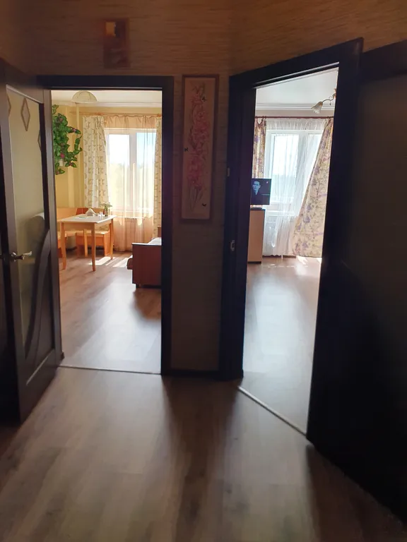 Ухоженная чистая квартира с видом на детский парк, парковка