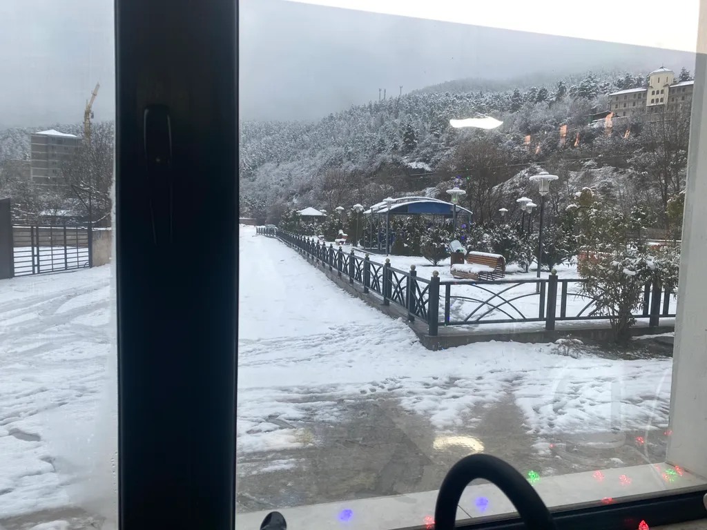 Студия у парка на 1 этаже с отдельным входом со стороны улицы