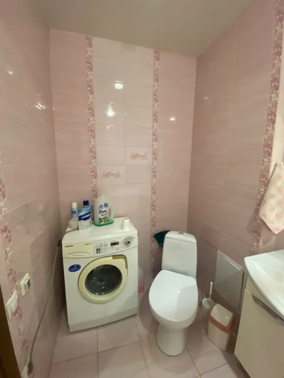 2-комнатная квартира у Лопатинского сада в самом центре