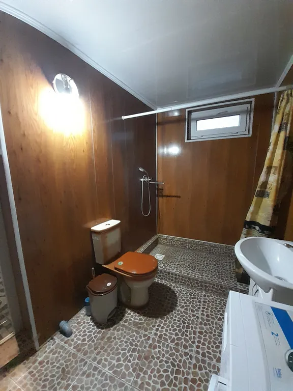 Однокомнатный дом на пять мест