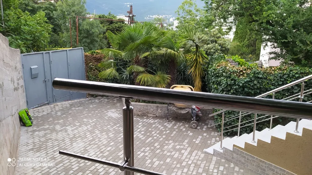 Коттедж Уютный Домик в центре города. — Ялта