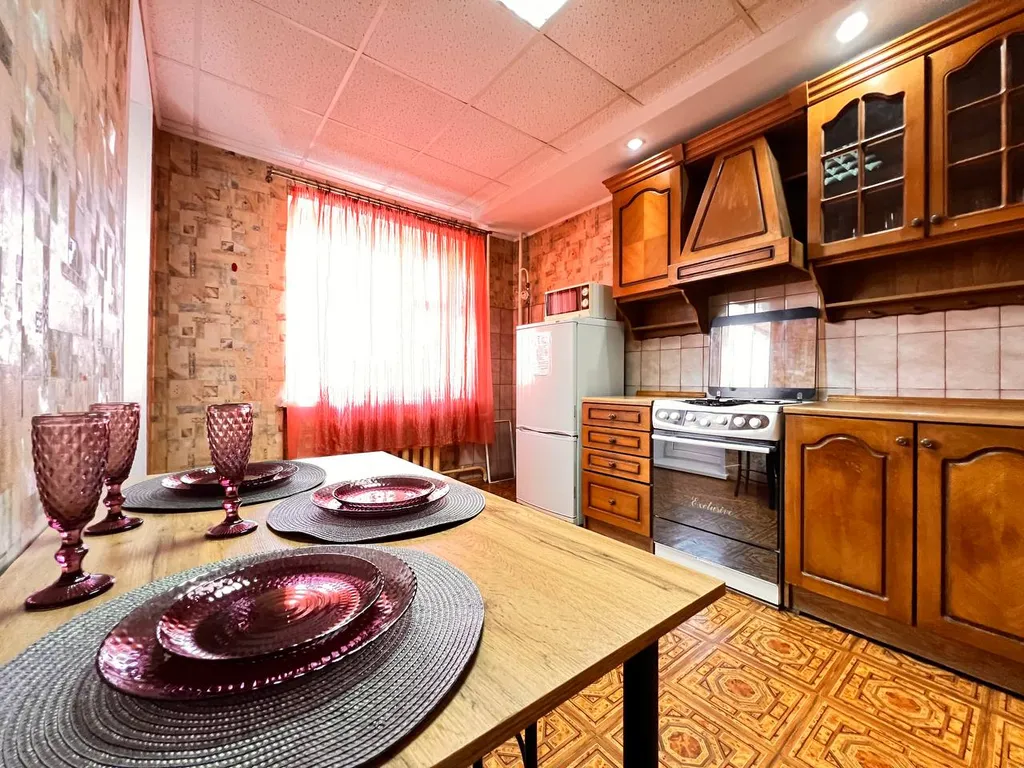 Большая трехкомнатная квартира центр