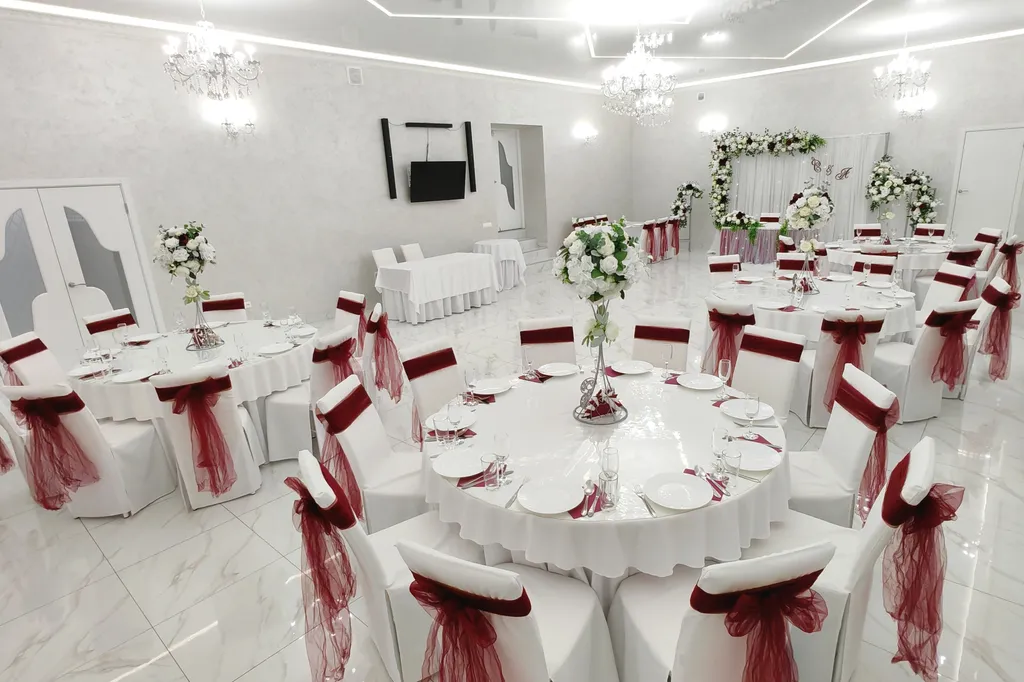 Аренда дома на сутки с бассейном, сауной, бильярдом, барбекю