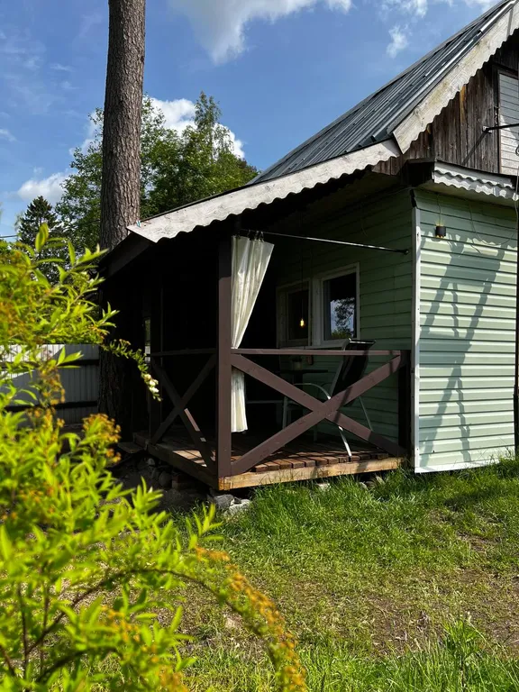 Коттедж Уютный летний домик с мансардой и террасой — Приморск