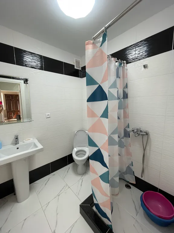 Второй этаж 2-х этажного дома с видом на зеленый двор