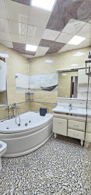 Комфортная двухкомнатная квартира рядом старом городом