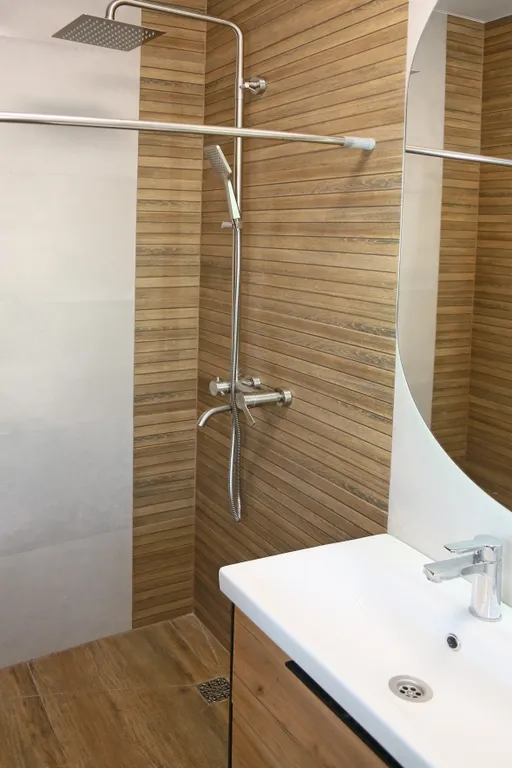 Апартамент у озера