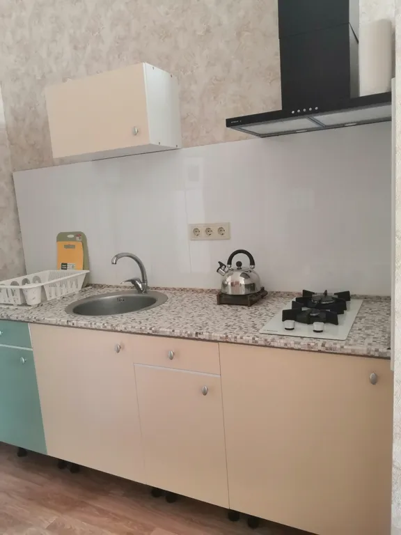 До моря 10 минут, рядом всё, аквапарк, магазины, остановка, Арена