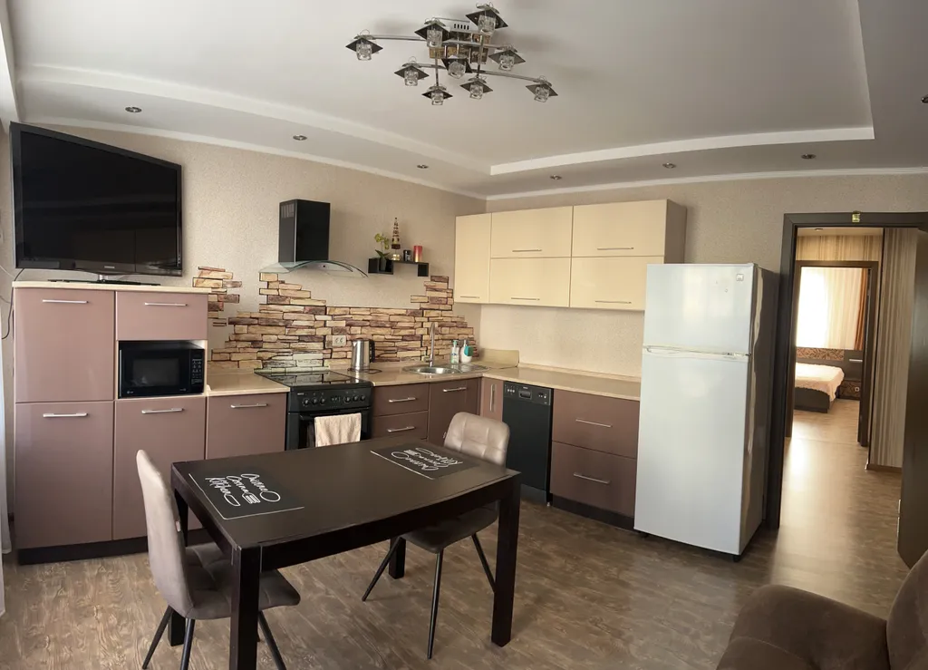 Уютная квартира в центре города — аренда посуточно в Артём