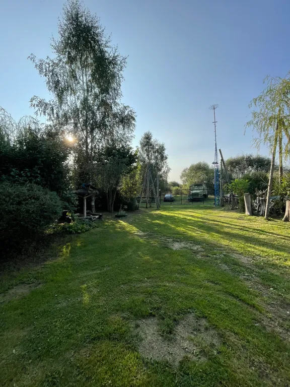 Уютный деревенский домик с русской баней возле берега озера