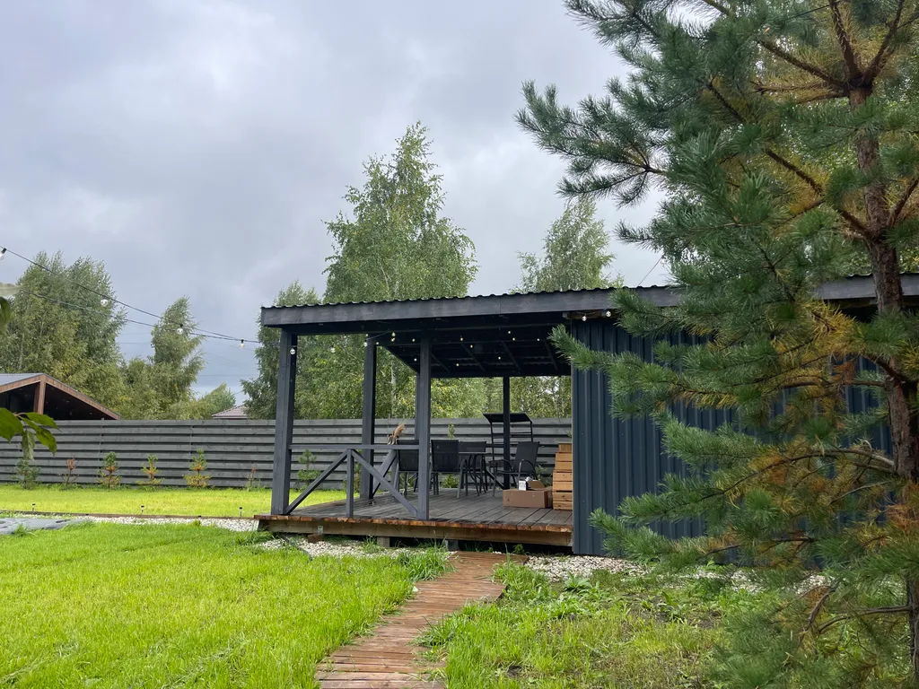 Вместительный уютный дом с камином, русской баней и банным чаном