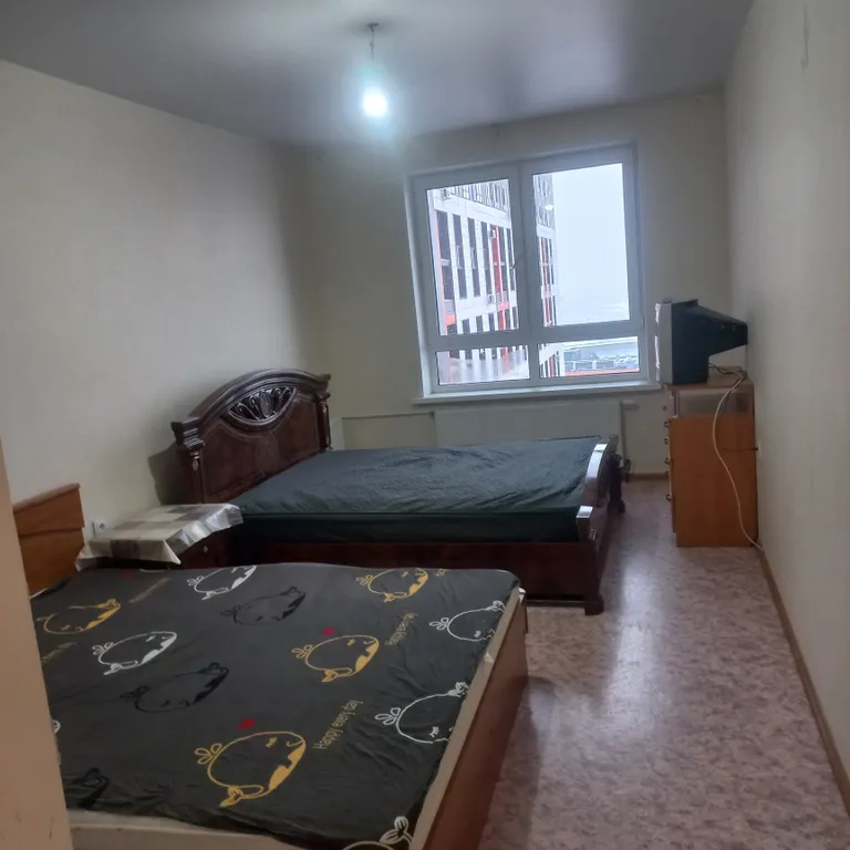 Квартиру на Планете, возле дворца борьбы и ТЦ Планета