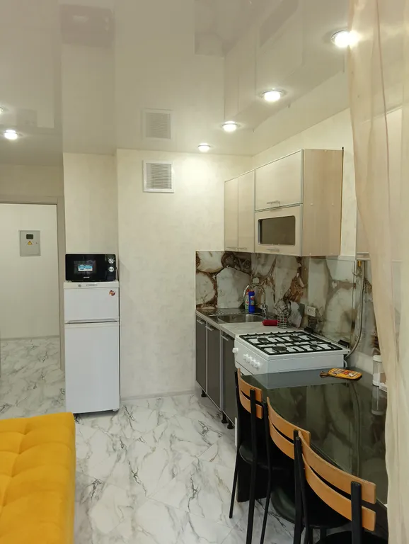 Квартира с евроремонтом у дворца игровых видов спорта