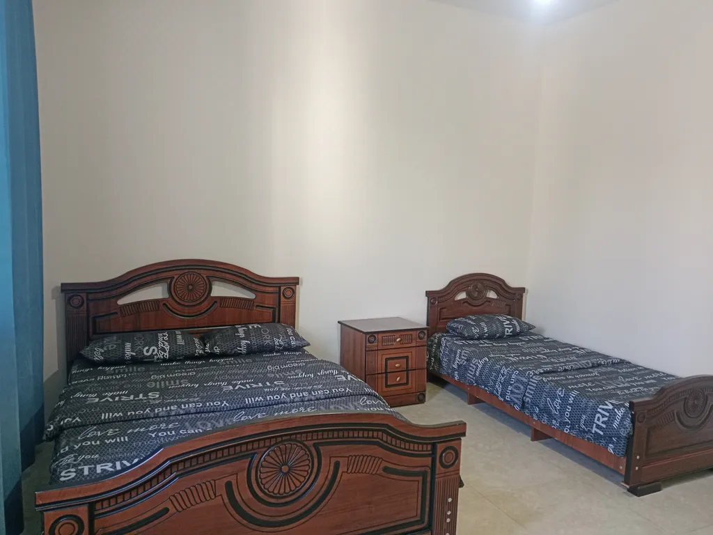 Большая квартира с индивидуальным отоплением  (детские принадлежности)