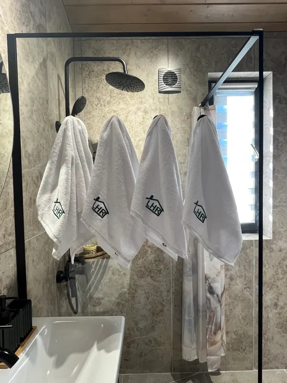 Дом у леса с баней и чаном