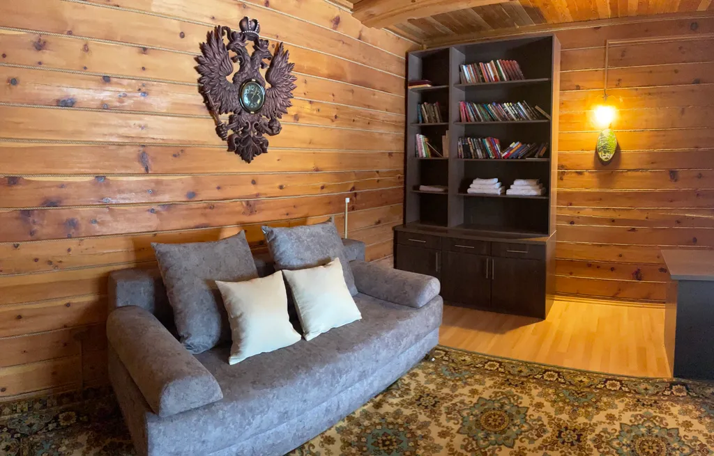 Уютный коттедж с камином