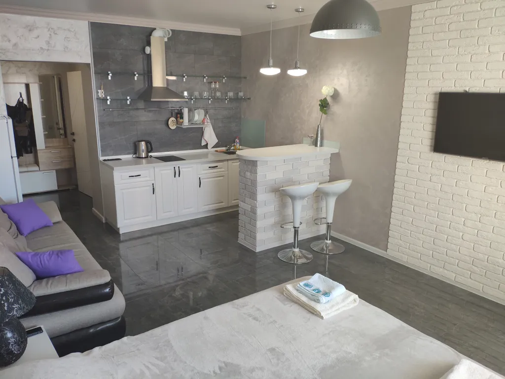 Современная квартира с красивым видом на город — аренда посуточно в Оренбург