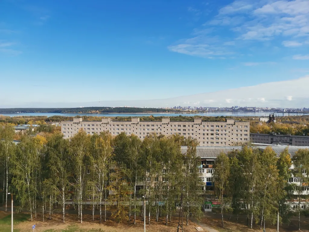 Студия с видом на пруд