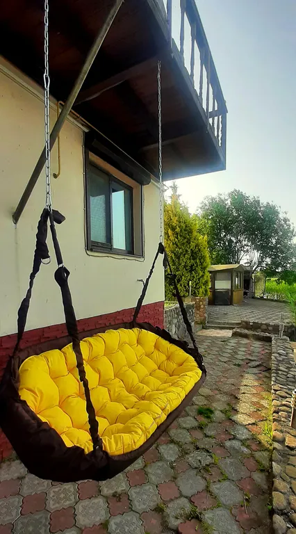 Домик у озера Свирь