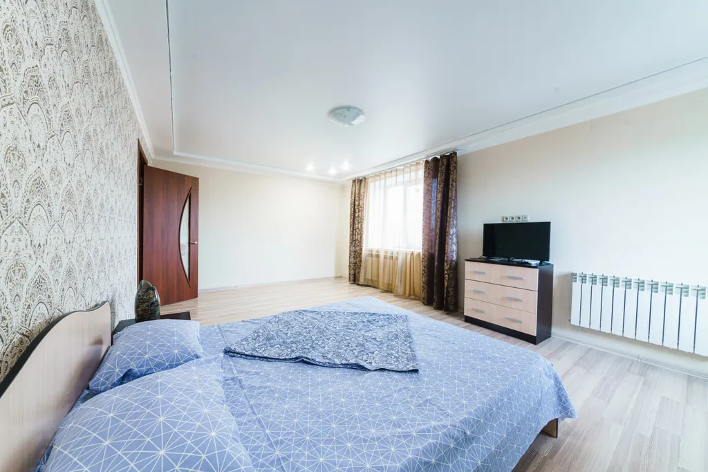 Светлая квартира — аренда посуточно в Саратов