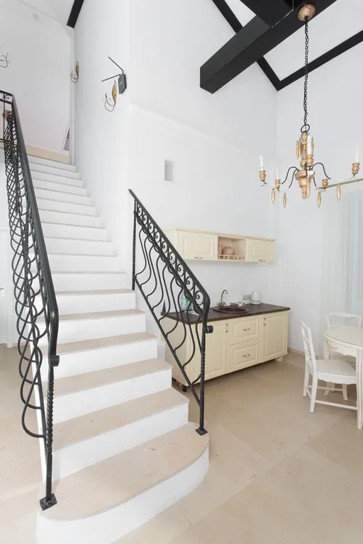 4-комнатная Квартира