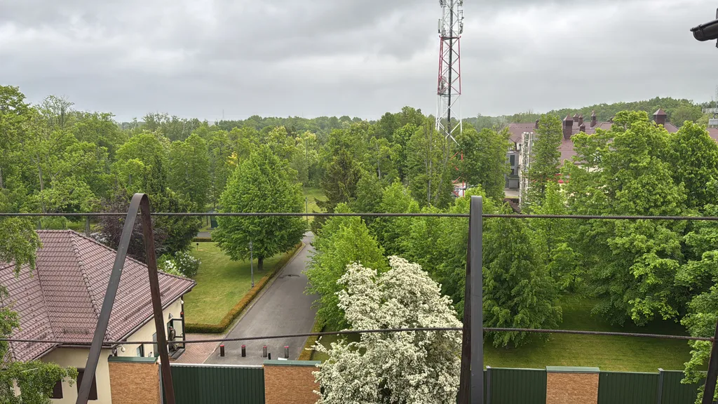 Просторная двухуровневая квартира в пяти минутах от моря