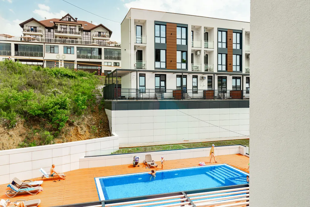 ЖК бизнес класса с бассейном