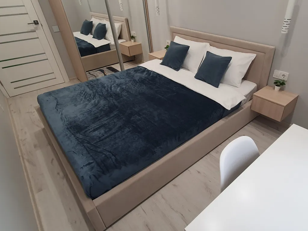 Квартира Двухкомнатные апартаменты на Цветном — Новосибирск