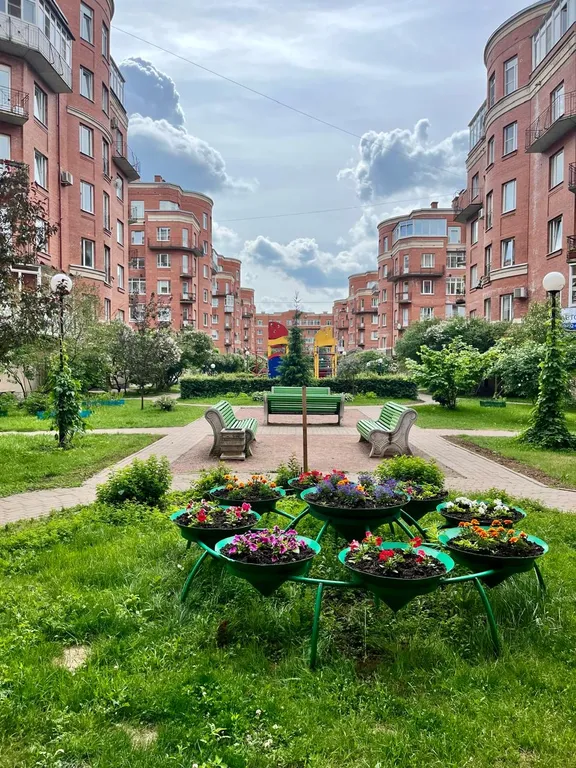 Квартира с потолками 4 метра в доме бизнес класса